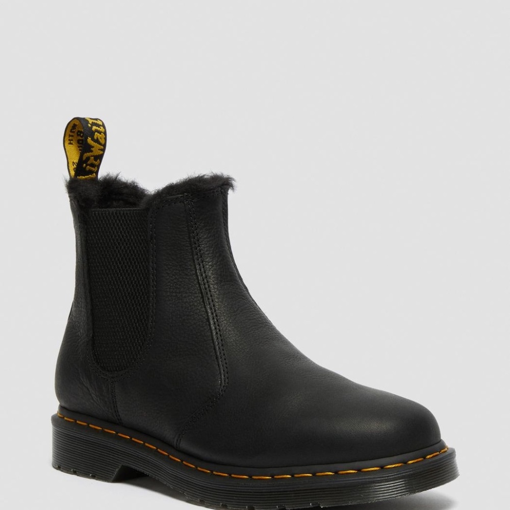 2976 FAUX FUR LINED CHELSEA BOOTS